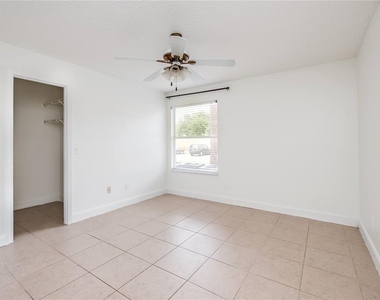 4528 Commander Drive - Photo Thumbnail 13