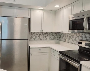 4528 Commander Drive - Photo Thumbnail 6