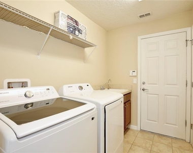 12268 Pescara Lane - Photo Thumbnail 17