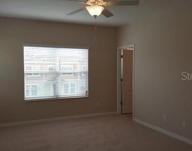 7652 Ripplepointe Way - Photo Thumbnail 10