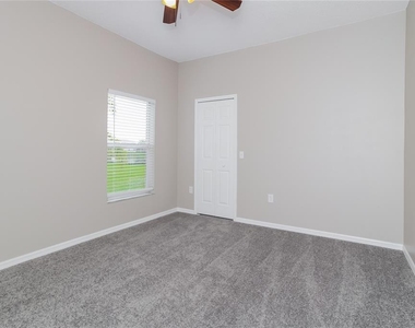 421 Peppermill Circle - Photo Thumbnail 10