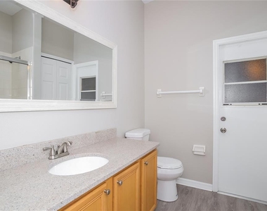 421 Peppermill Circle - Photo Thumbnail 12