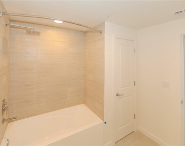 5579 Millenia Park Blvd - Photo Thumbnail 7