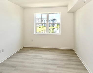 5579 Millenia Park Blvd - Photo Thumbnail 11