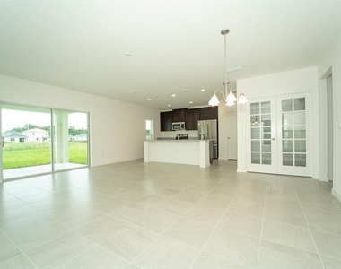 1673 Swan Swim Drive - Photo Thumbnail 16
