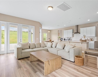 16031 Silver Brook Way - Photo Thumbnail 17