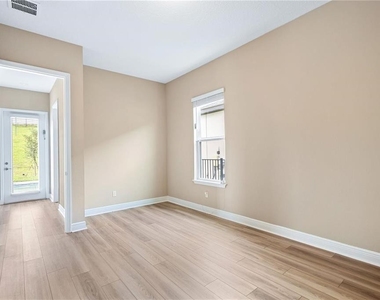 16031 Silver Brook Way - Photo Thumbnail 23
