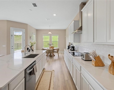 16031 Silver Brook Way - Photo Thumbnail 18