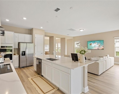 16031 Silver Brook Way - Photo Thumbnail 20