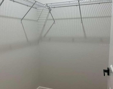 10990 N Adler Drive - Photo Thumbnail 8