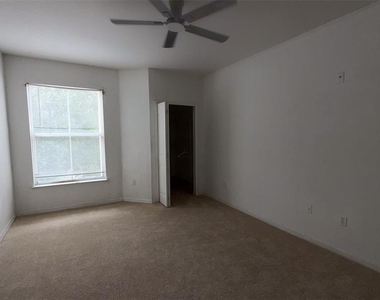 8812 Dunes Court - Photo Thumbnail 16