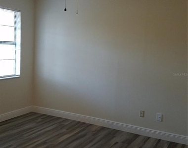 505 Boxelder Avenue - Photo Thumbnail 7