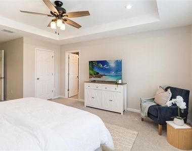 9109 Legado Drive - Photo Thumbnail 20