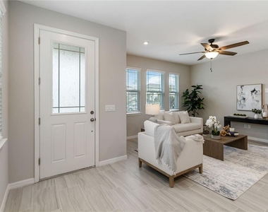 9109 Legado Drive - Photo Thumbnail 8