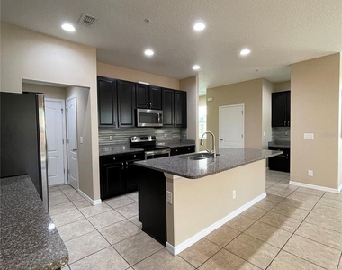 1045 Palma Verde Place - Photo Thumbnail 9