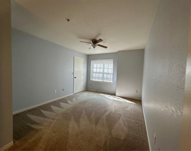 7270 Westpointe Boulevard - Photo Thumbnail 3