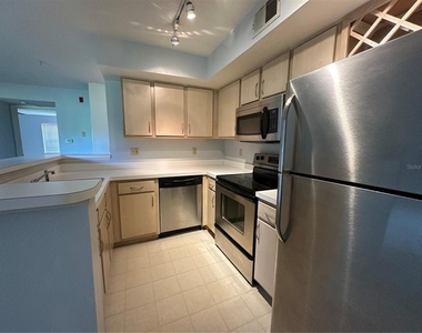 7270 Westpointe Boulevard - Photo Thumbnail 7