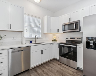 12715 Taylor Nicolas Drive - Photo Thumbnail 26