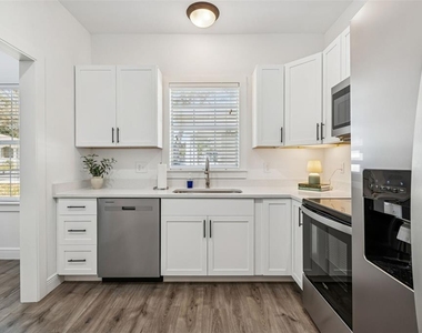 12715 Taylor Nicolas Drive - Photo Thumbnail 24