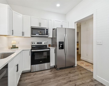 12715 Taylor Nicolas Drive - Photo Thumbnail 23