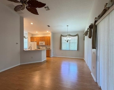 785 Summit Greens Boulevard - Photo Thumbnail 4