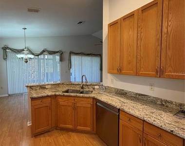 785 Summit Greens Boulevard - Photo Thumbnail 29
