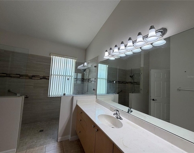 785 Summit Greens Boulevard - Photo Thumbnail 15