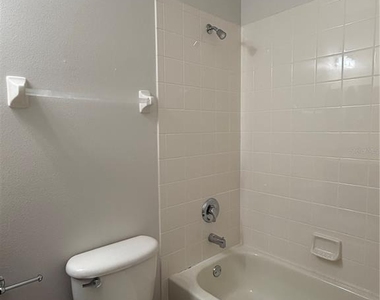 785 Summit Greens Boulevard - Photo Thumbnail 19