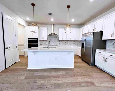 11965 Bracco Street - Photo Thumbnail 6