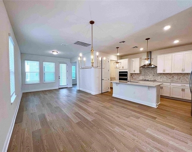 11965 Bracco Street - Photo Thumbnail 4