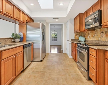 7864 Broken Arrow Trail - Photo Thumbnail 16