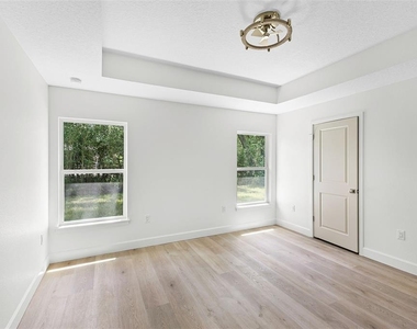 320 Kenora Drive - Photo Thumbnail 15