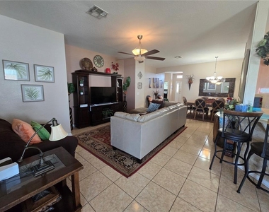 219 Cloverdale Road - Photo Thumbnail 11