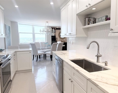 1050 Longboat Club Road - Photo Thumbnail 17