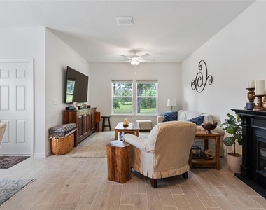 692 Nw 126th Terrace - Photo Thumbnail 3