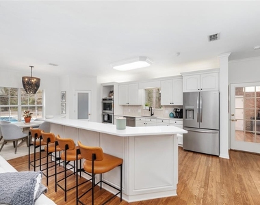 11121 Nw 15th Place - Photo Thumbnail 14