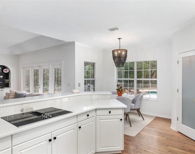 11121 Nw 15th Place - Photo Thumbnail 21