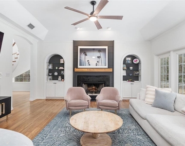 11121 Nw 15th Place - Photo Thumbnail 11