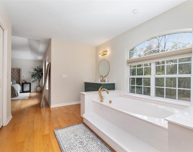 11121 Nw 15th Place - Photo Thumbnail 32