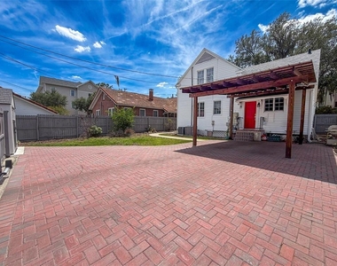 417 Sw 10th Street - Photo Thumbnail 48
