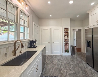 417 Sw 10th Street - Photo Thumbnail 14