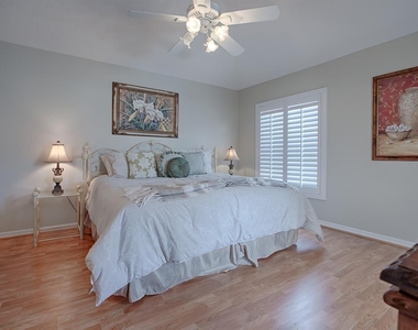 1129 Santa Cruz Drive - Photo Thumbnail 14