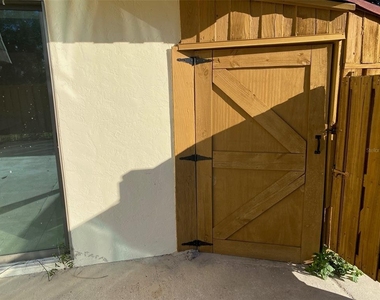 2911 Pecan Avenue - Photo Thumbnail 2
