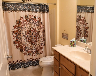 2372 Travis Place - Photo Thumbnail 11