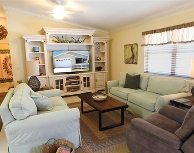 2372 Travis Place - Photo Thumbnail 4