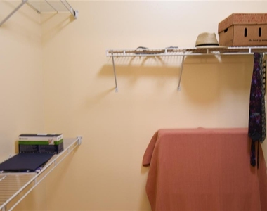 2372 Travis Place - Photo Thumbnail 12