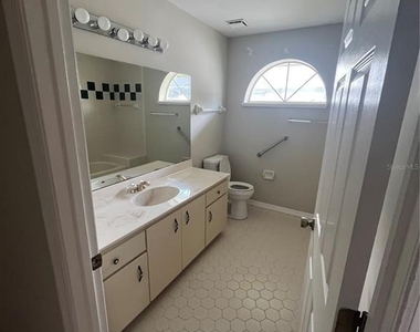 77 Folcroft Lane - Photo Thumbnail 20