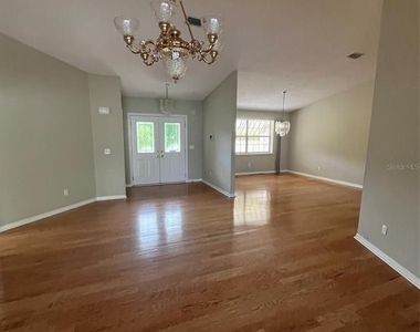 77 Folcroft Lane - Photo Thumbnail 4
