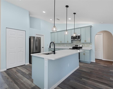 14 Colechester Lane - Photo Thumbnail 14