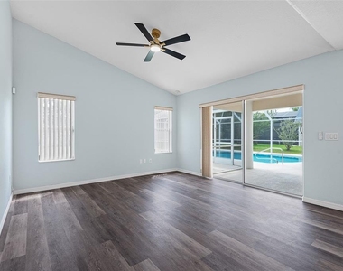 14 Colechester Lane - Photo Thumbnail 20